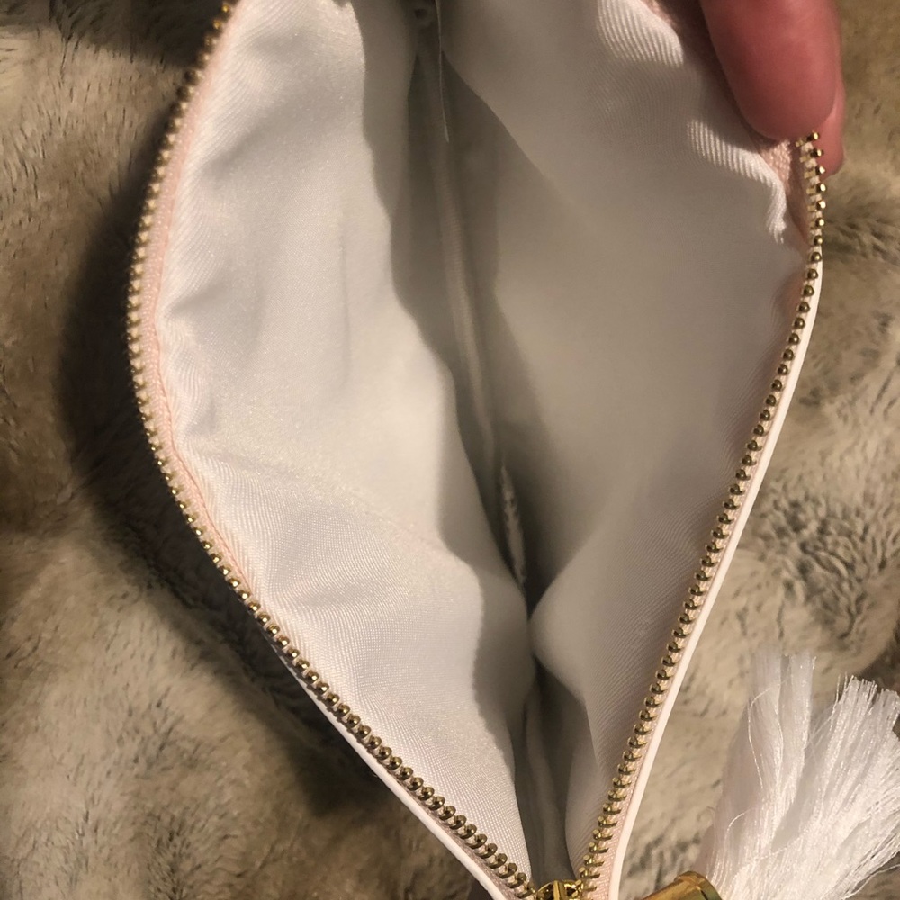 Office Pouch - Picture 4 of 6